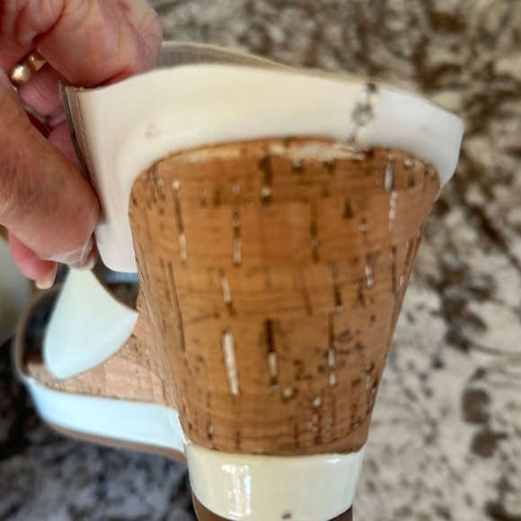 Donald Pliner white Patent Wedges - Picture 4 of 9